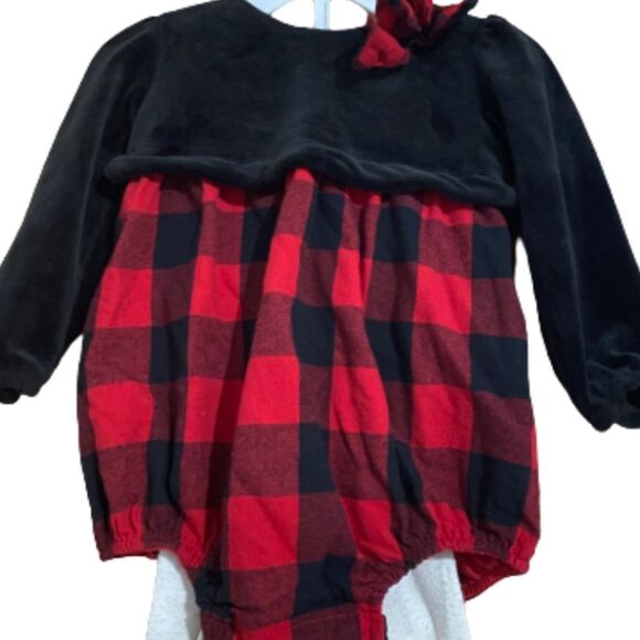 Tommy Bahama Baby Girls’ Christmas Holiday 2-PC Plaid Set Size- 12M - Picture 2 of 6